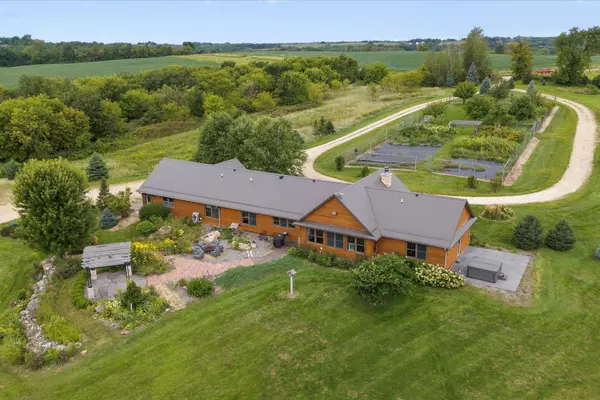 N402 250th ST, Maiden Rock, WI 54769