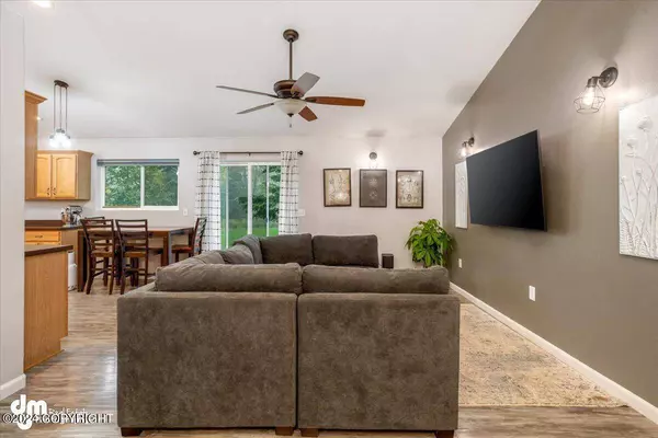 5090 W Northern Rose LN, Wasilla, AK 99623