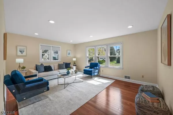 4 Woodville Ter, Hillsborough Twp., NJ 08844