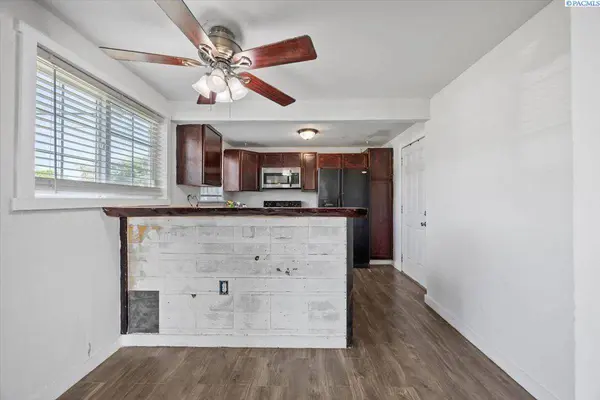 1304 Heffron, Sunnyside, WA 98944