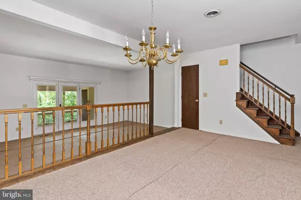 956 INNSBRUCK DR, Hummelstown, PA 17036