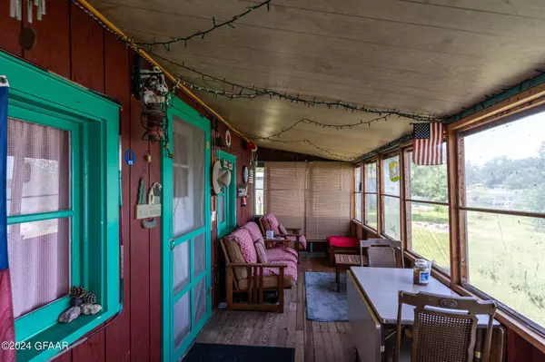 19104 S UNION DR, Erskine, MN 56535