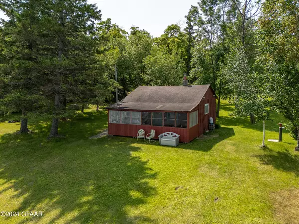 19104 S UNION DR, Erskine, MN 56535