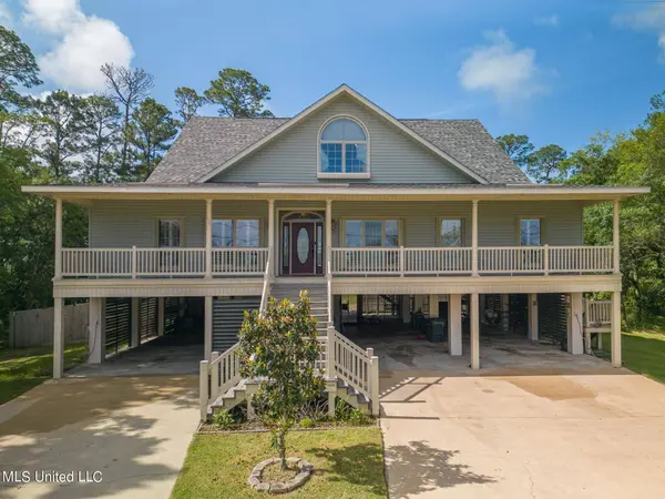 124 Basswood Drive, Pass Christian, MS 39571