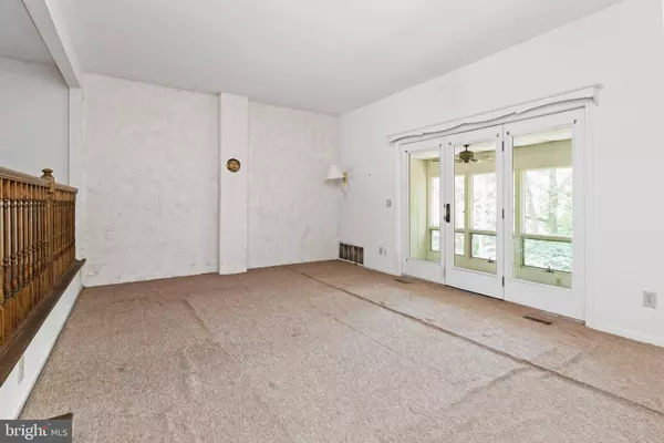 956 INNSBRUCK DR, Hummelstown, PA 17036