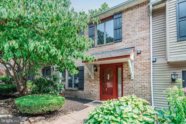 956 INNSBRUCK DR, Hummelstown, PA 17036