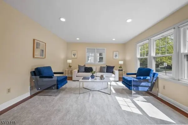 4 Woodville Ter, Hillsborough Twp., NJ 08844