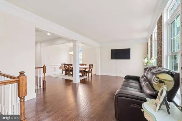 21262 HYRST GROVE TER, Ashburn, VA 20147