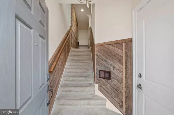 21262 HYRST GROVE TER, Ashburn, VA 20147