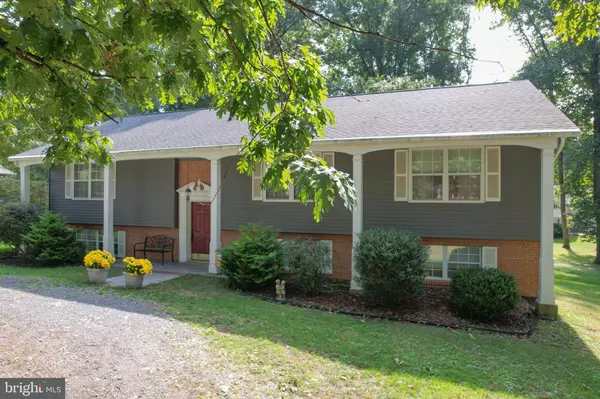 62 SUNLITE DR, Charles Town, WV 25414