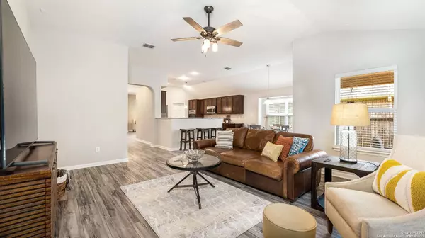 8915 Black Forest, Helotes, TX 78023