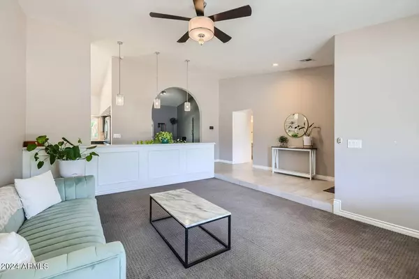 15860 N 61ST Street, Scottsdale, AZ 85254