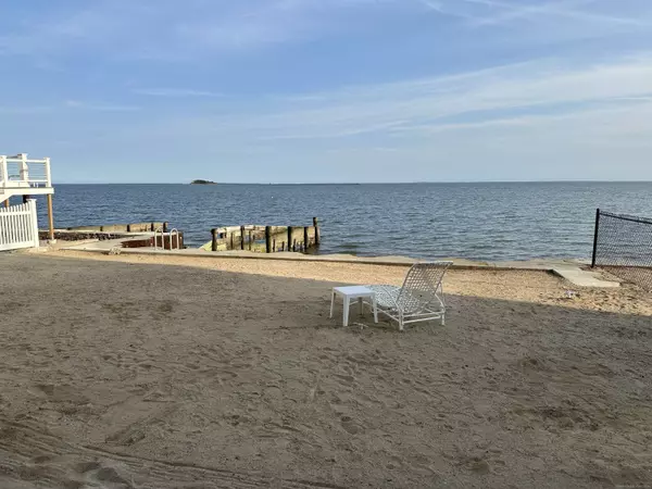 165 Shore Road, Clinton, CT 06413