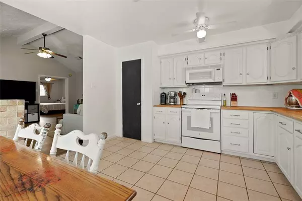 508 Dawn DR, League City, TX 77573