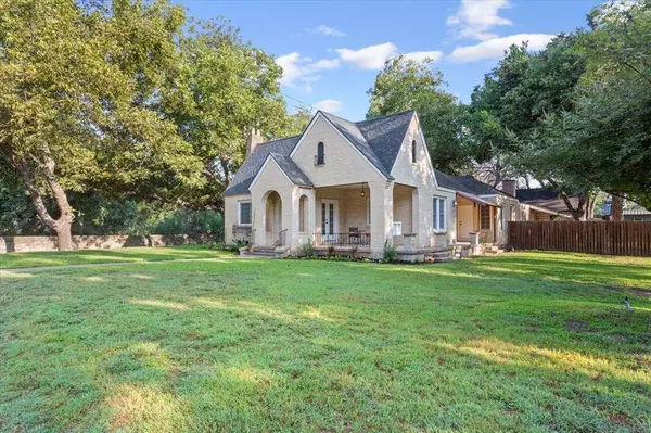 419 W Henry Street, Hamilton, TX 76531