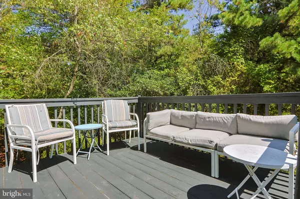 1648 CLOVER RD, Long Pond, PA 18334