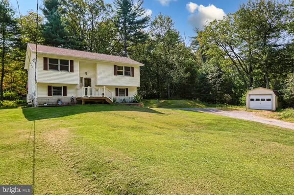 109 TALL BEECH LN, Saylorsburg, PA 18353