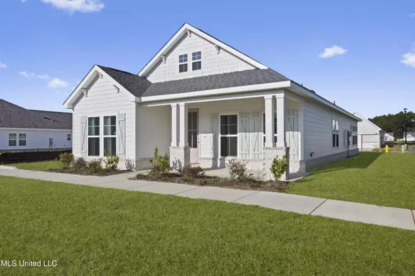 310 Glenrose Avenue, Ocean Springs, MS 39564