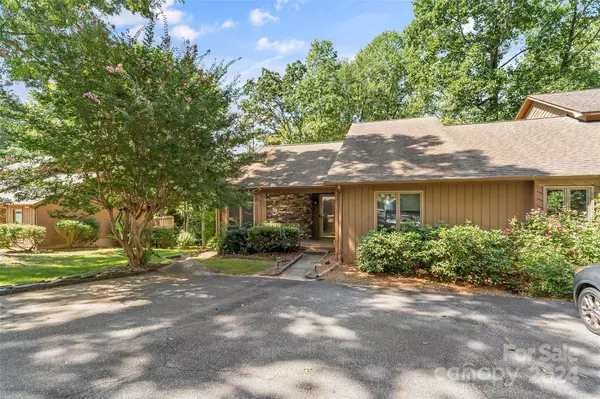 1775 12th ST, Hickory, NC 28601