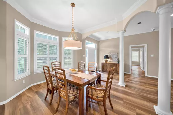 2100 Country Club RD, Brenham, TX 77833