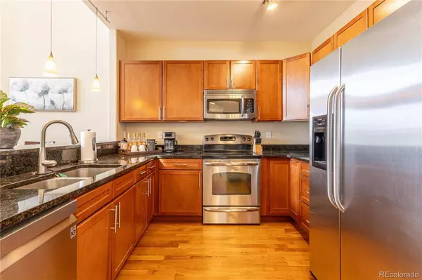 9019 E Panorama CIR #D419, Englewood, CO 80112