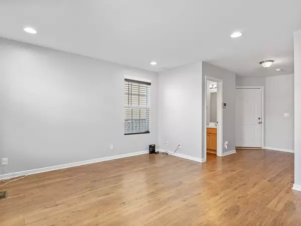 2512 Hearthstone Drive, Hampshire, IL 60140