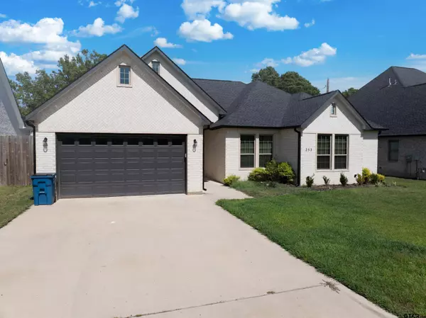 253 Kathryns Ct, Mt Pleasant, TX 75455