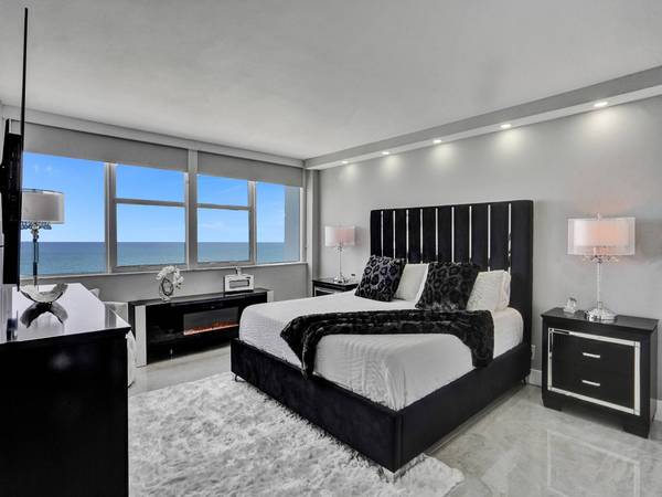 3140 S Ocean Dr #1904, Hallandale Beach, FL 33009