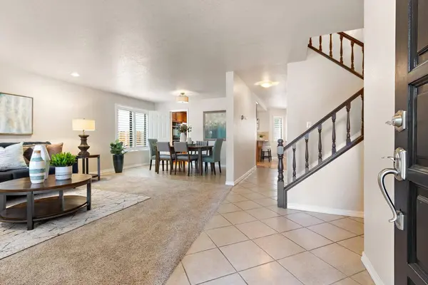 7455 Castano WAY, Sacramento, CA 95831