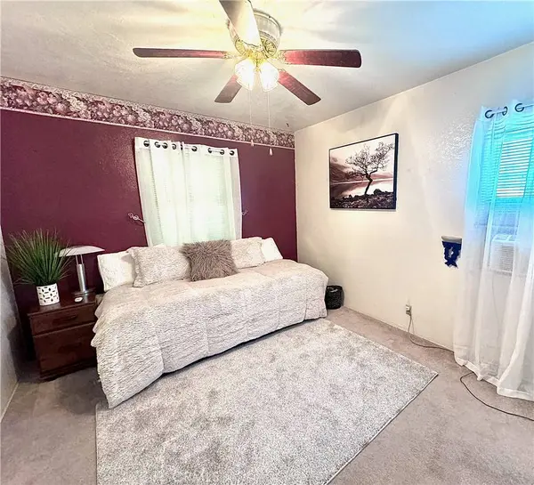 10682 Amapolas ST, Redlands, CA 92373