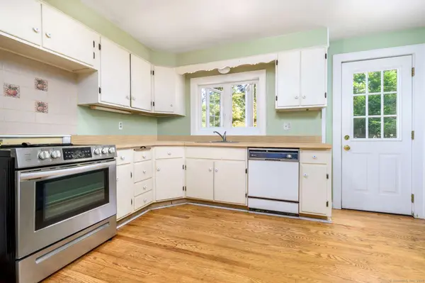 3 Jean Avenue, Norwalk, CT 06850