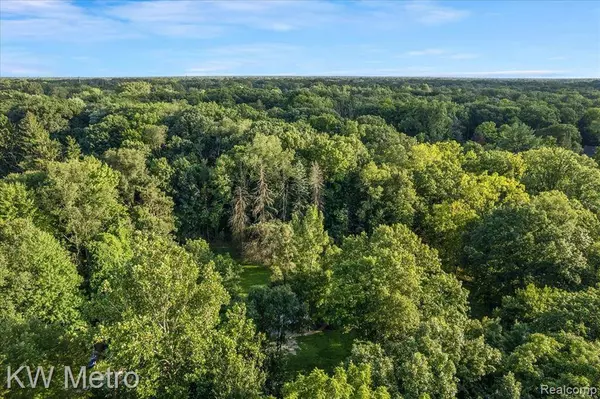 00000 BEECH Road, Southfield, MI 48033