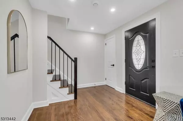 410 W Gibbons St, Linden City, NJ 07036