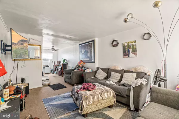 1052 KENWOOD AVE, Camden, NJ 08103