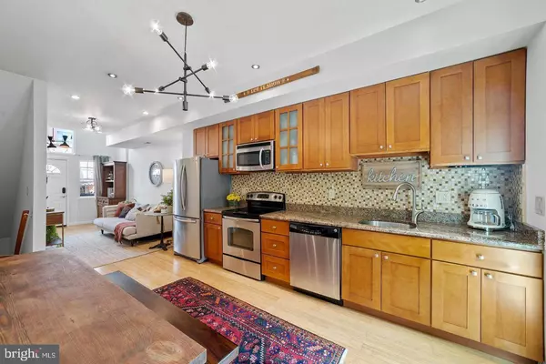 702 SEARS ST, Philadelphia, PA 19147