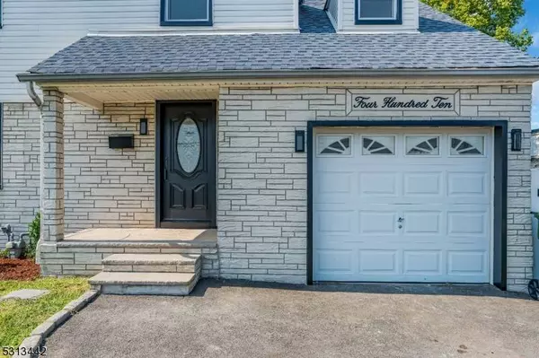 410 W Gibbons St, Linden City, NJ 07036