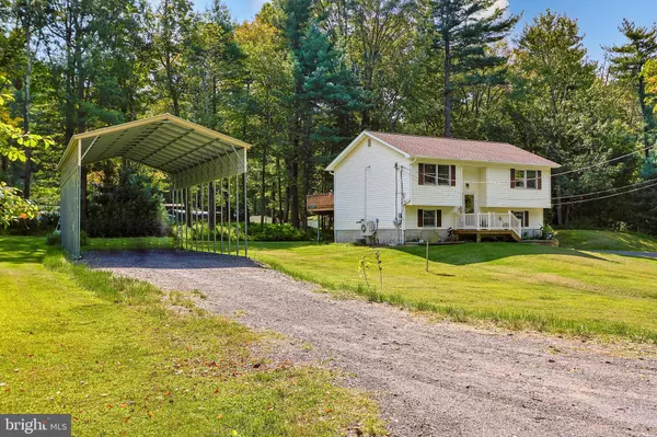 109 TALL BEECH LN, Saylorsburg, PA 18353