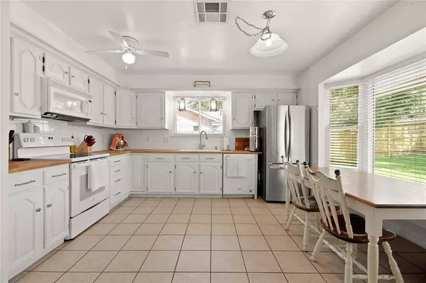 508 Dawn DR, League City, TX 77573