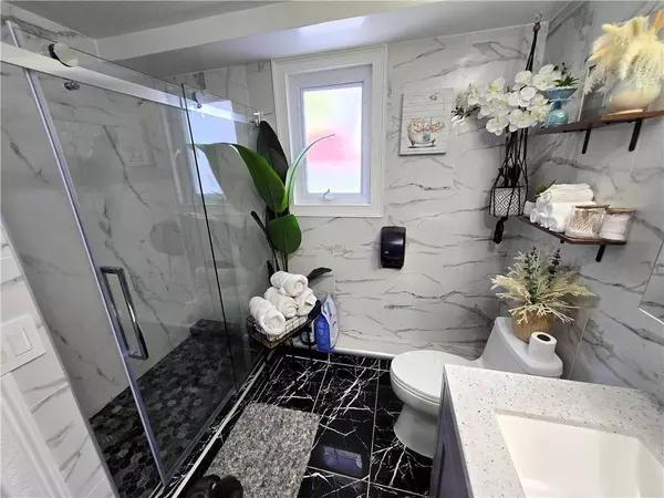 35 Hines Farm RD, Cranston, RI 02921