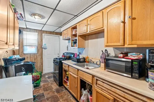 1052 Kenwood Ave, Camden City, NJ 08103