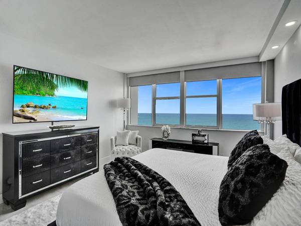 3140 S Ocean Dr #1904, Hallandale Beach, FL 33009