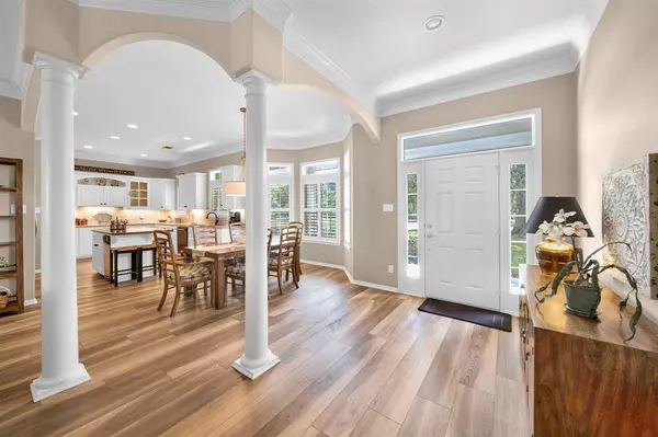 2100 Country Club RD, Brenham, TX 77833