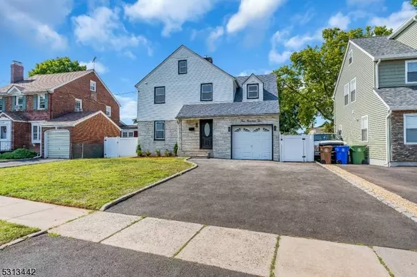 410 W Gibbons St, Linden City, NJ 07036