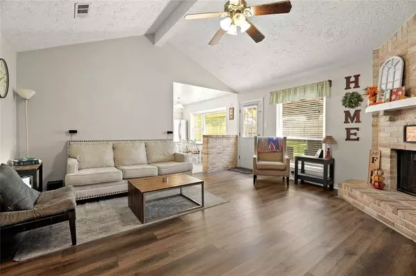 508 Dawn DR, League City, TX 77573