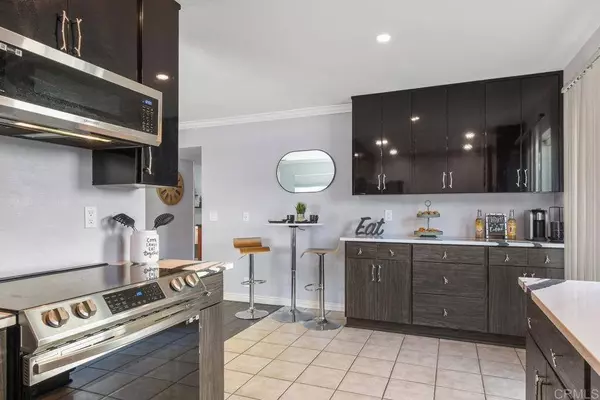 9210 Kenwood DR #A, Spring Valley, CA 91977