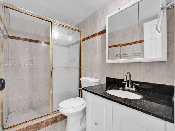 1833 S Ocean Dr #808, Hallandale Beach, FL 33009