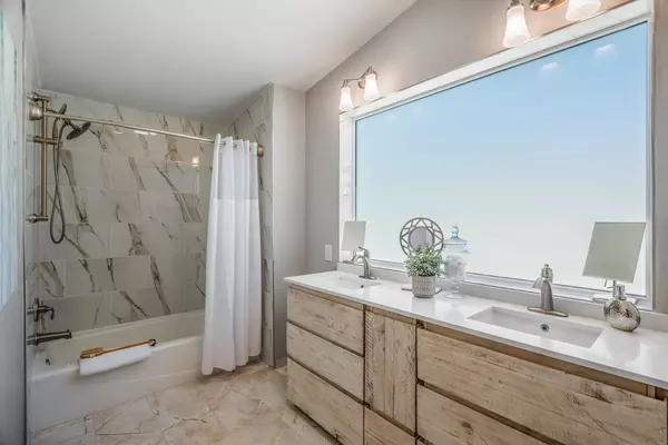 4210 Alabama AVE, Los Alamos, NM 87544