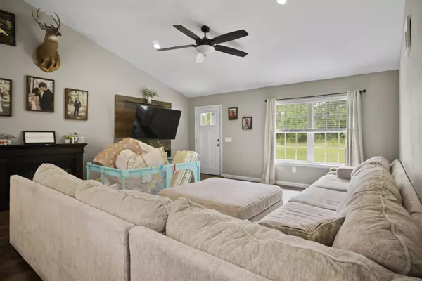 17426 NE Basswood Road, Hosford, FL 32334