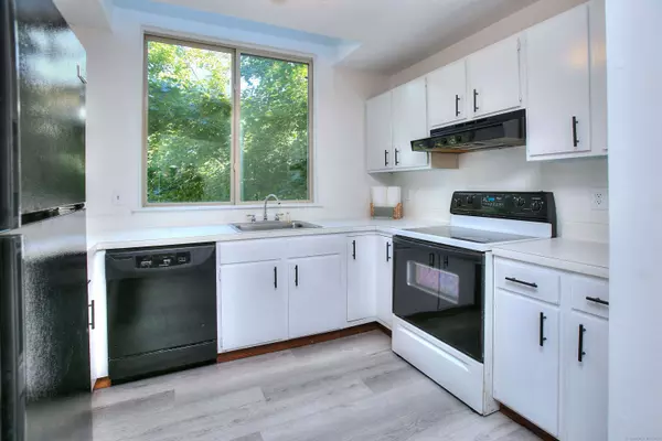 3699 BROADBRIDGE Avenue #301, Stratford, CT 06614