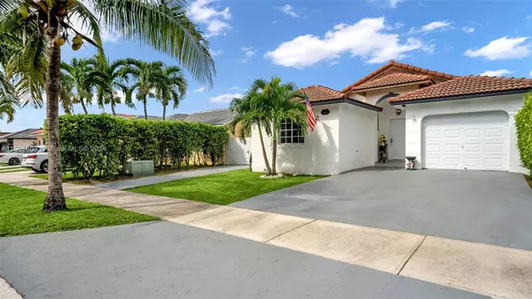 18118 SW 142nd Ct, Miami, FL 33177